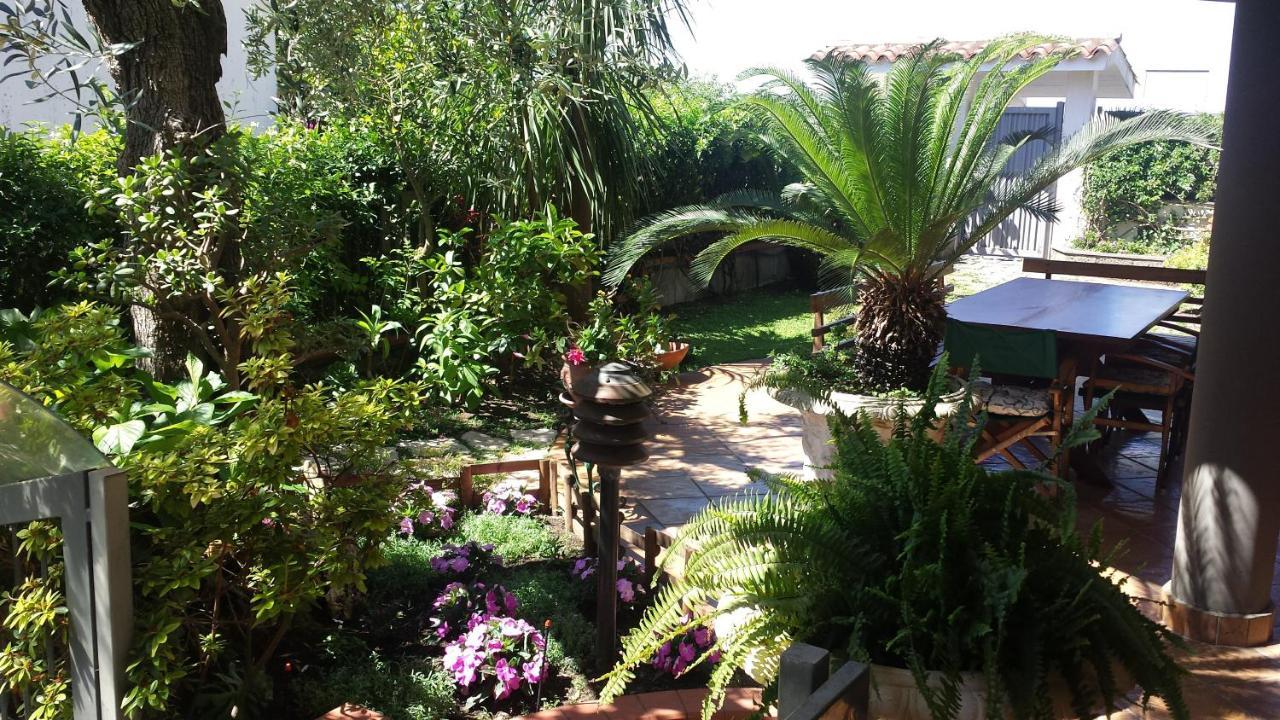 B&B Villa Noemi Formia Exteriör bild